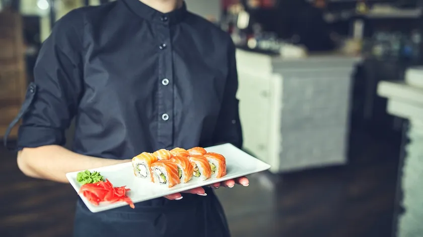 İsveç'te iki restoran toplu gıda zehirlenmesi nedeniyle kapatıldı yüzden fazla kişi etkilendi