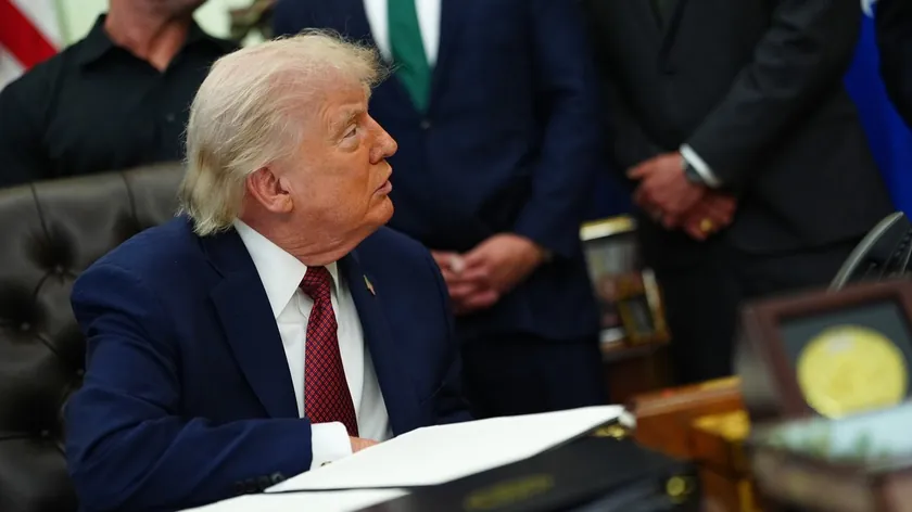 ABD Başkanı Donald Trump göçmenlik teşkilatı isim değişikliği girişimini destekledi