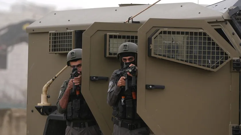 İran İsrail Çatışmaları Tırmanıyor Dünya Hürmüz Boğazı Gerilimine Odaklandı