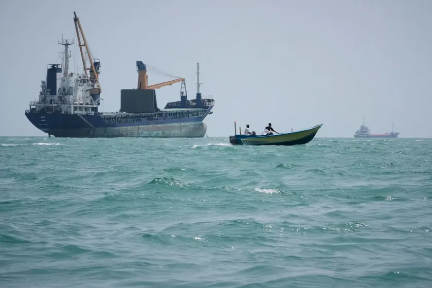İranlı bir tanker Ormus Boğazı'nda vuruldu