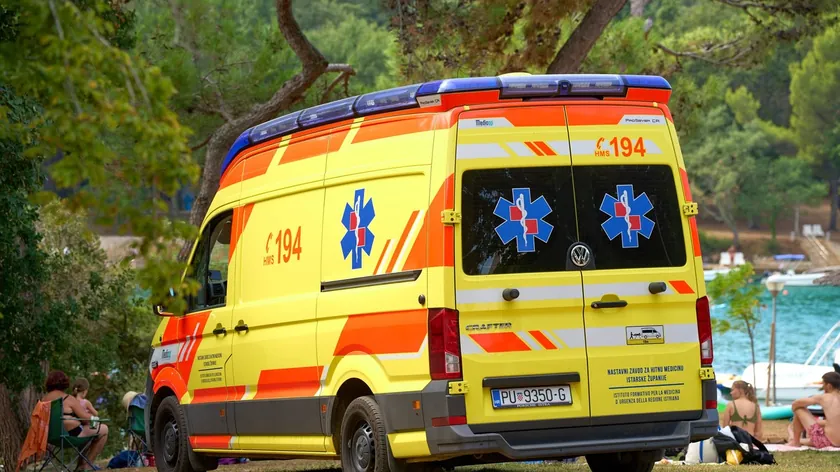 Hırvatistan'da Trajedi: Buzet'te Bir Çocuk Hayatını Kaybetti, Soruşturma Başlatıldı