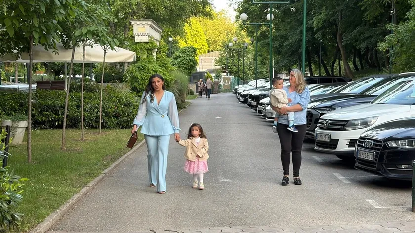 Sırp şarkıcısı Nadica Ademov ve Almanya'lı iş insanı Damir evlendi.