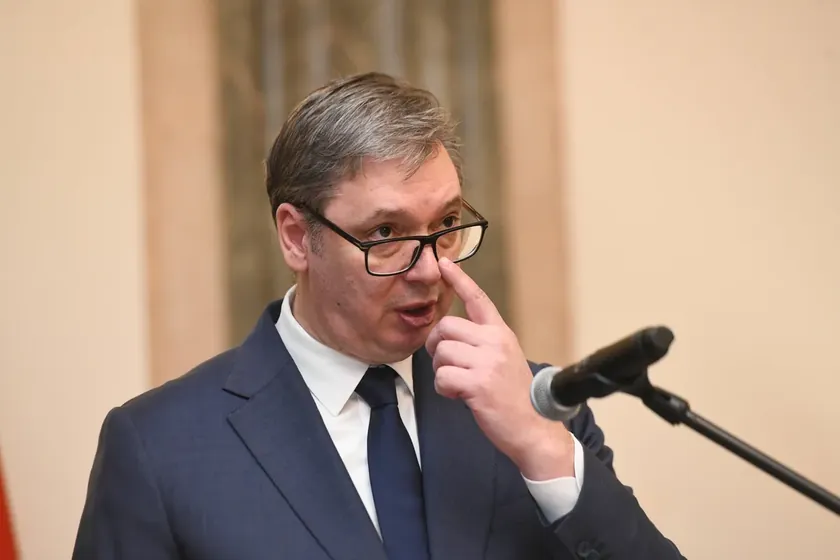 Sırbistan Cumhurbaşkanı Vucic'ten yapay zeka planlarına sert tepki, hükümete uyarı