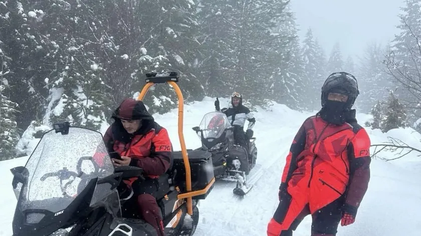 Karadağ'da Durmitor Köyünde Yaralı Bir Adam Zorlu Şartlarda Kurtarıldı