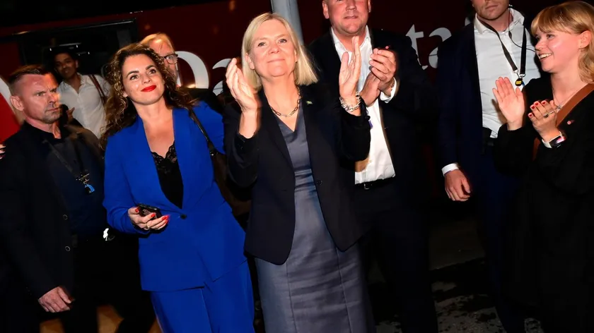 Şvedlerde sol merkez blok seçimlerinde önde gidiyor.