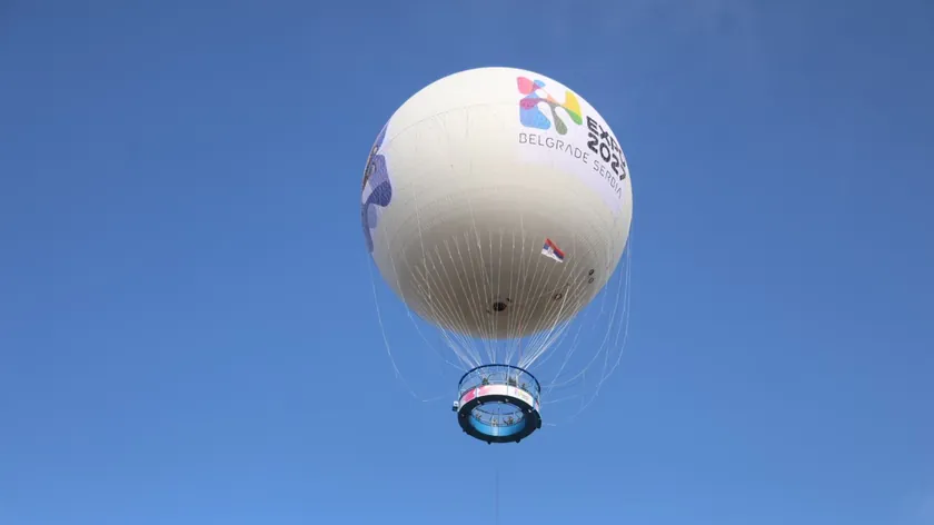 Sırbistan'ın ilk panoramik balonu Belgrad'da hizmete girdi