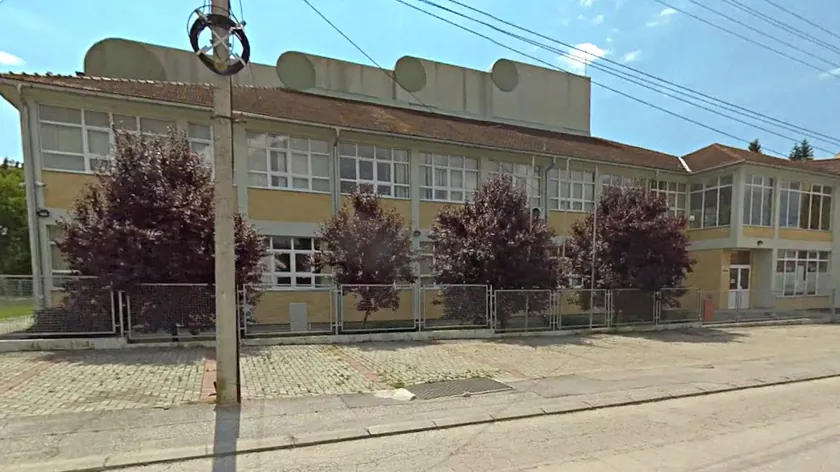 Mrčajevcima'daki bir okulda çocuklara yönelik şiddet iddiası üzerine direktör açıkladı.