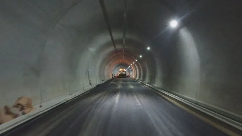 Sırbistan Miloš Veliki Otoyolu Munjino Brdo Tüneli'nde Denetim Nedeniyle Trafik Yönlendiriliyor