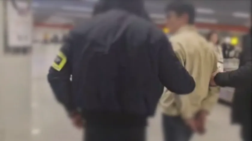 Balkans'tan gelen bir casus havaalanında yakalandı Sırbistan Cumhurbaşkanı Aleksandar Vučić'in açıklamaları