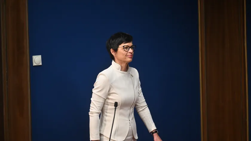 Avrupa Komisyonu Komiseri Karadağ'ı AB yolunda en ilerlemiş ülke olarak belirtti