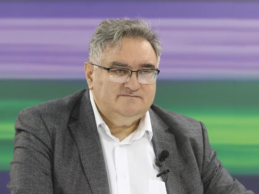 Vukadinović: Vučić'in Biraç Kaybını Durdurması Ancak Reitingini Artıramadı