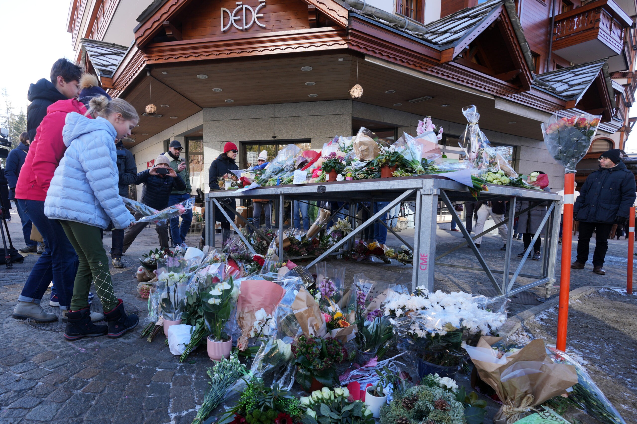 Kona Owners of Swiss Bar Express Grief After Fire Tragedy