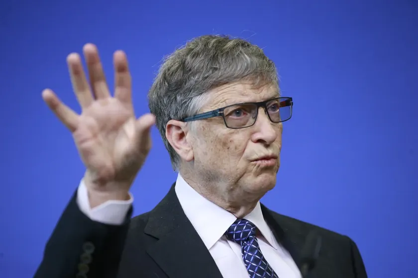 Bill Gates Epstein ile ilişkileri ve Rus kadınlarla yaşadığı gönül ilişkileri için özür diledi.