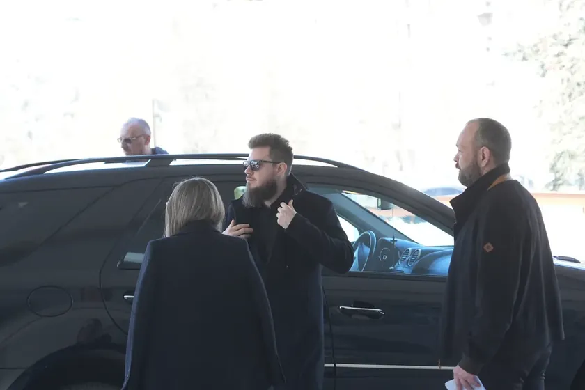 Suzana Jovanović'in oğlu Danijel, Grand prodüksiyonunda çalışıyor.