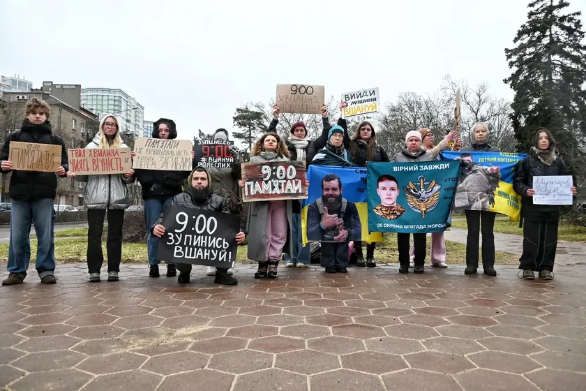 Ukrayna dört yıllık savaşta ayakta kalma başarısını askeri ve sivil uyuma borçlu
