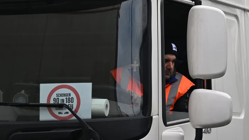 Bosna Hersekli Taşımacılar Hırvatistan Sınır Geçişlerini Bloke Etti Çözüm Bekleniyor