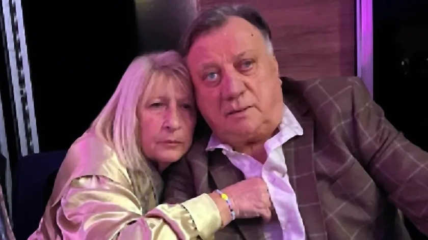 Halid Beşlić'in oğlu Dino Beşlić, sosyal medyada paylaştığı fotoğraflar ve mesajlarla herkesi ağlattı.