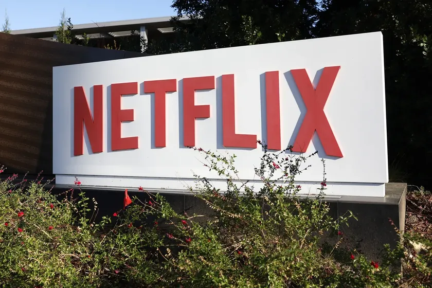 Netflix'in yeni dizisi izleyiciyi bölüyor Eleştirmenler bu yılın en iyi eserlerinden biri olarak görüyor, izleyiciler bu kadar heyecanlı değil