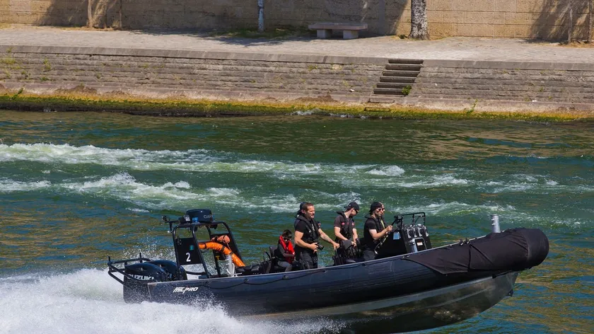 Dubrovnik'te dramatik bir olay yaşandı Üç kişi denizin derinliklerinde mahsur kaldı!