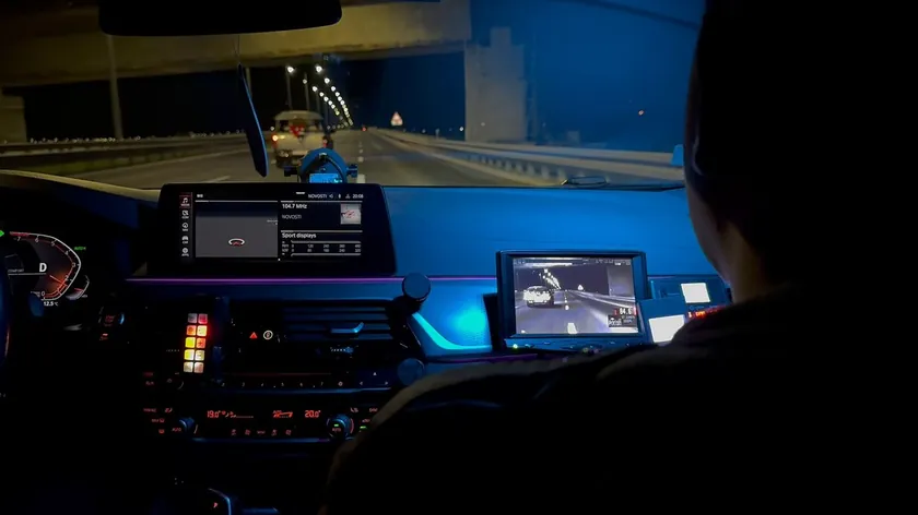 Belgrad-Niş otoyolunda 214 km/h hızla yakalanan sürücüye 100 bin dinar ceza ve 8 ay ehliyet yasağı