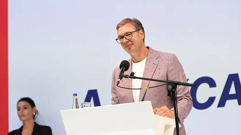 Sırbistan Cumhurbaşkanı Aleksandar Vučić, Užice'de vatandaşlara hitap etti.