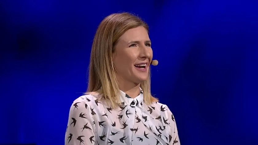 Sırbistan'daki aile bilgi yarışmasında Ukraynalı Marija dilbilgisi düzeltmesiyle dikkat çekti