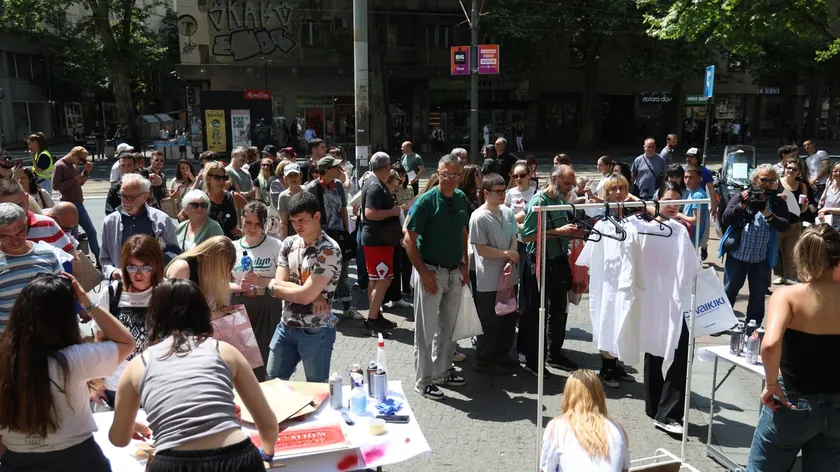 Sırp öğrenci listesi "Öğrenci Her Köyde" eyleminden vazgeçti, Banja Luka'daki toplantı iptal edildi.