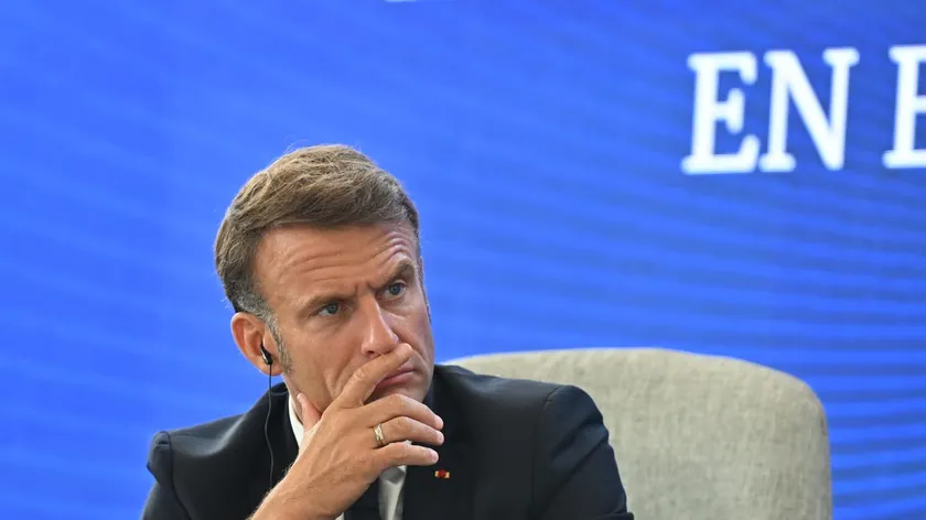 Makron, Ukrayna'ya füze savunma sistemi sağlayacağını açıkladı "Rus saldırıları karşısında şok oldum"