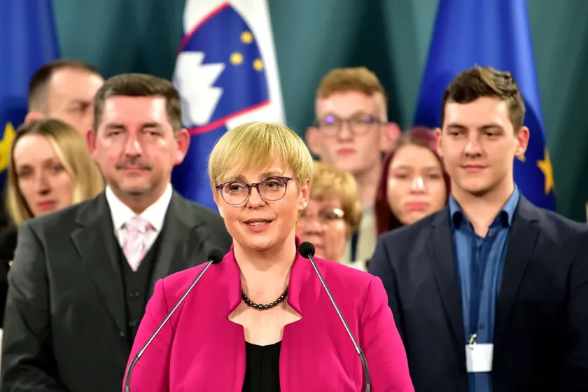Slovenya Cumhurbaşkanı Nataša Pirc Musar'ın kazasında Rus vatandaşı da dahil olmak üzere iki arkadaşı bulunuyordu.