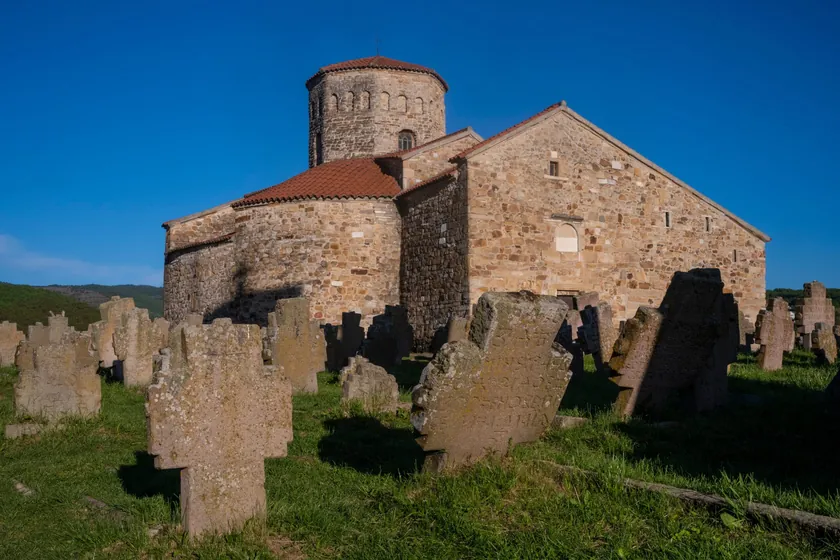 Sırbistan'daki en eski kilise, Novi Pazar'da bulunuyor