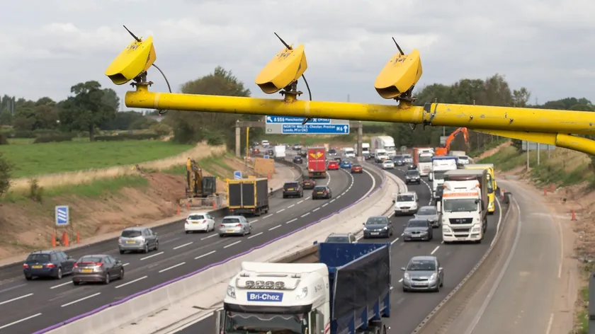 Avrupa Yollarında Yeni İşaret Sürücüleri Karıştırıyor ve Yüksek Cezalar Getiriyor