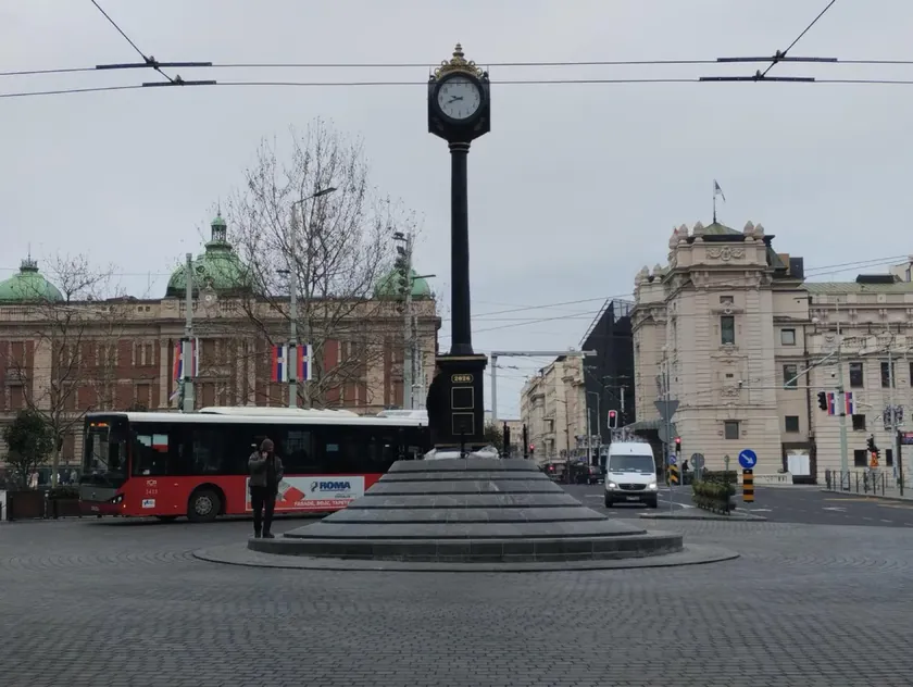 Sırbistan'ın Belgrad kentindeki yeni meydan saati iki gün içinde arızalandı