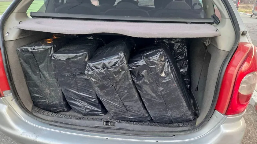 Sırbistan'da Vranjska Banja yakınında 130 kilogram kaçak kesilmiş tütün yakalandı