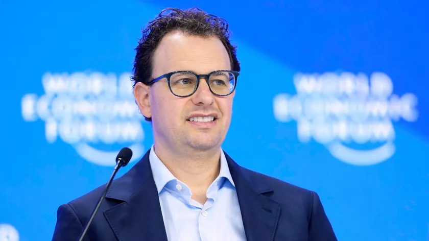 AI Gelişimi Gittikçe Tehlikeli! Anthropic Şefi Yapay Zeka Gelişimini Geciktirmeyi Talep Ediyor Musk ve Altman Desteğini Verdi