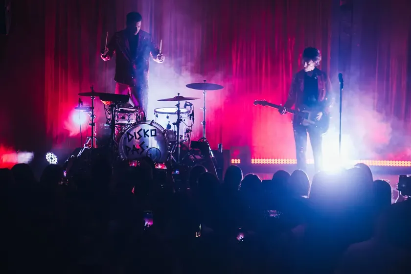 Sırbistan'daki Buç Kesidi Grubu Zappa Baza'da Konser Maratonuna Coşkuyla Başladı