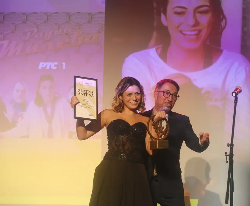 "Radio Mileva" oyuncusu Kristina BogunoviÄ GavriÄ nişanlandı