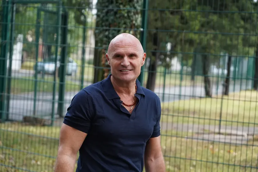 Sırp müzisyen Aleksandar Mili, kariyerinin başlangıcında "en kötü öğrenci" olarak anılıyordu.