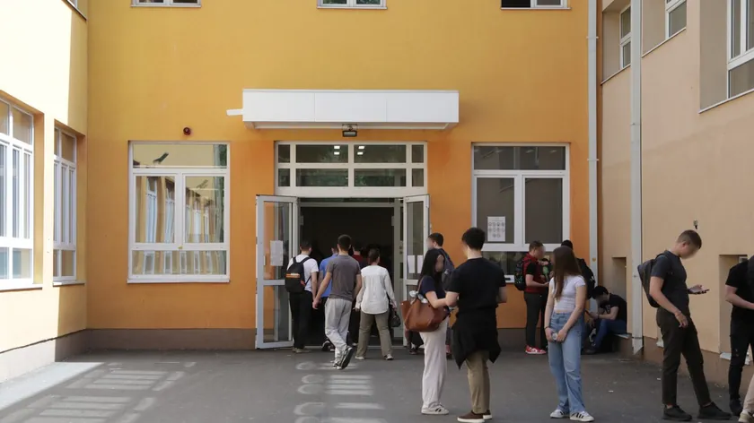 Sırbistan Z Kuşağı Argonu Açıklandı: Krinç, Deşlüşın ve Sley Terimleri Nelerdir