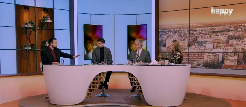 Sırbistan'da Gazeteciler Birliği, Happy TV'nin yapay zeka spikerlerini işaretleme uygulamasını değerlendirdi