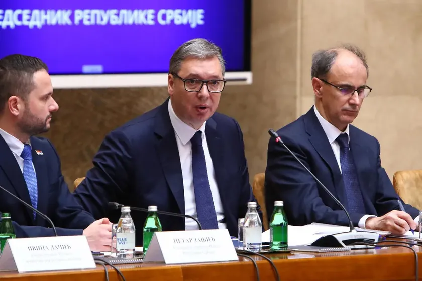 Sırbistan'ın kamu borcu 39,34 milyar avroya ulaştı, GSYİH'nin yüzde 44,5'ini oluşturdu.