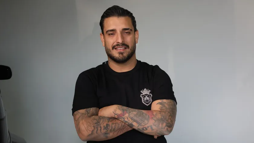 Popüler şarkıcı Darko Lazić'in ünlü bir sanatçı ile olan akrabalık bağı ortaya çıktı.