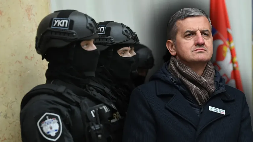 Sırbistan'da Polis, Savcılığın Üst Düzey İsimler Hakkındaki Tutuklama Emirlerine Uymadı