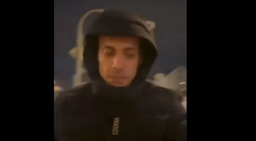 Sırbistan'ın Novi Sad kentindeki protestoda öğrenciye yumruklu saldırı: Polis tepkisiz kaldı