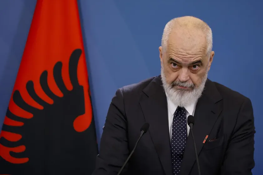 Edi Rama, Snežana Paunović'in skandaloz ifadesine tepki gösterdi